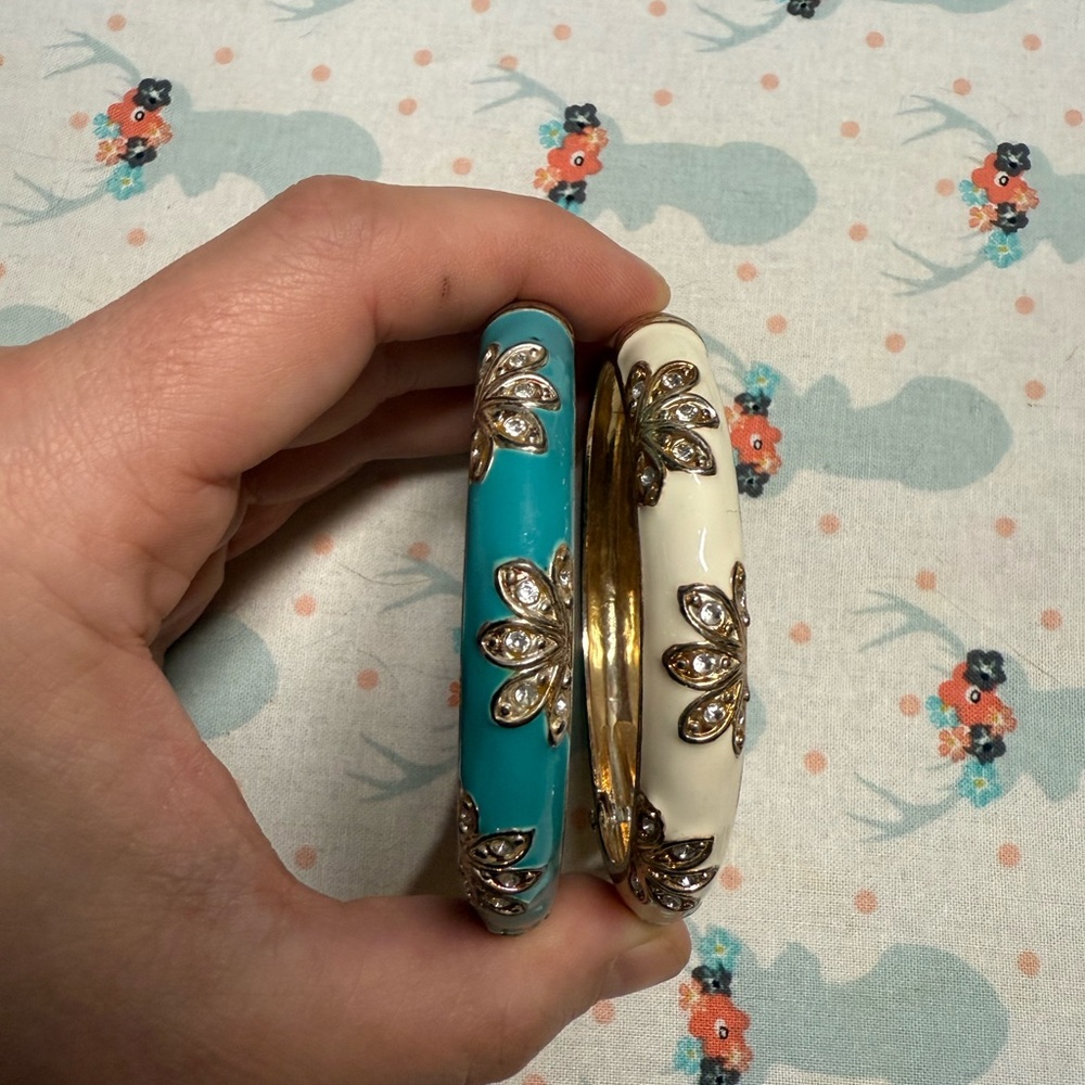 Elegant Gold and Turquoise Women's Bangles